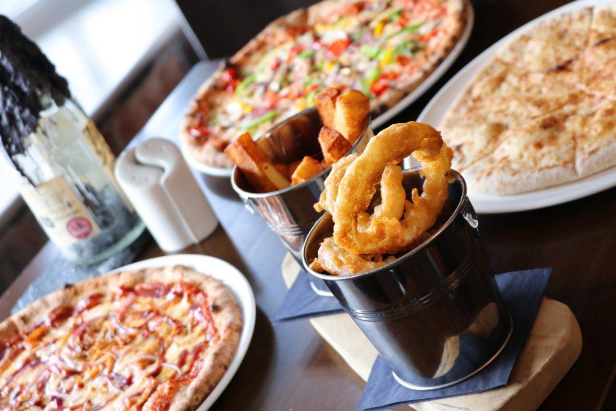 Pizzas and sides