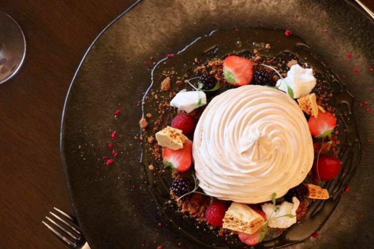 Fruity meringue