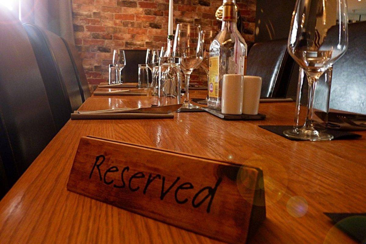 Dining Options at our Restaurants in Derby Littleover Lodge